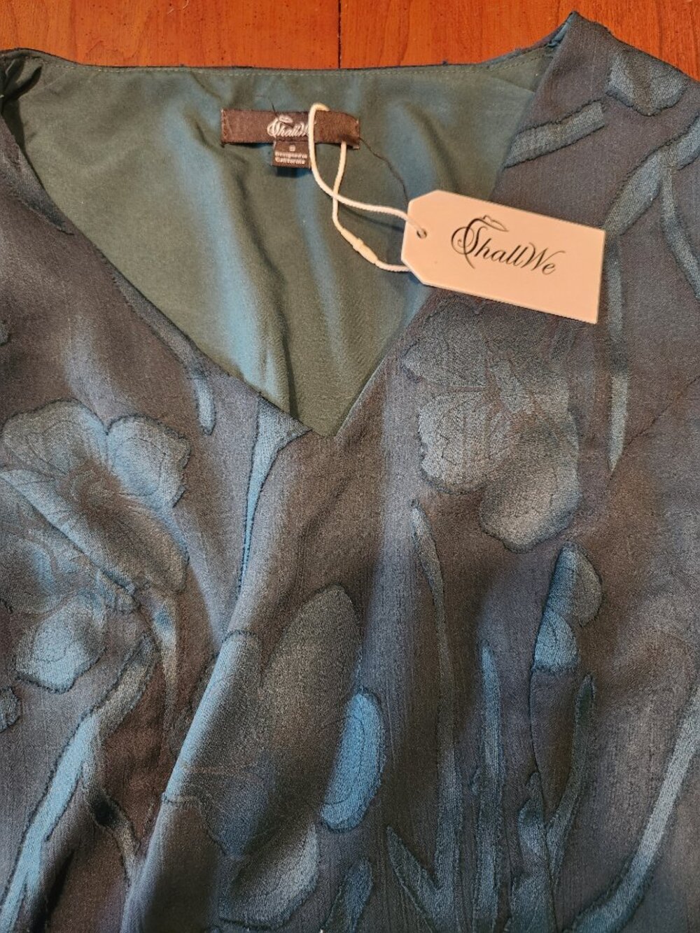 Women's semi formal dress - Picture 2 of 8